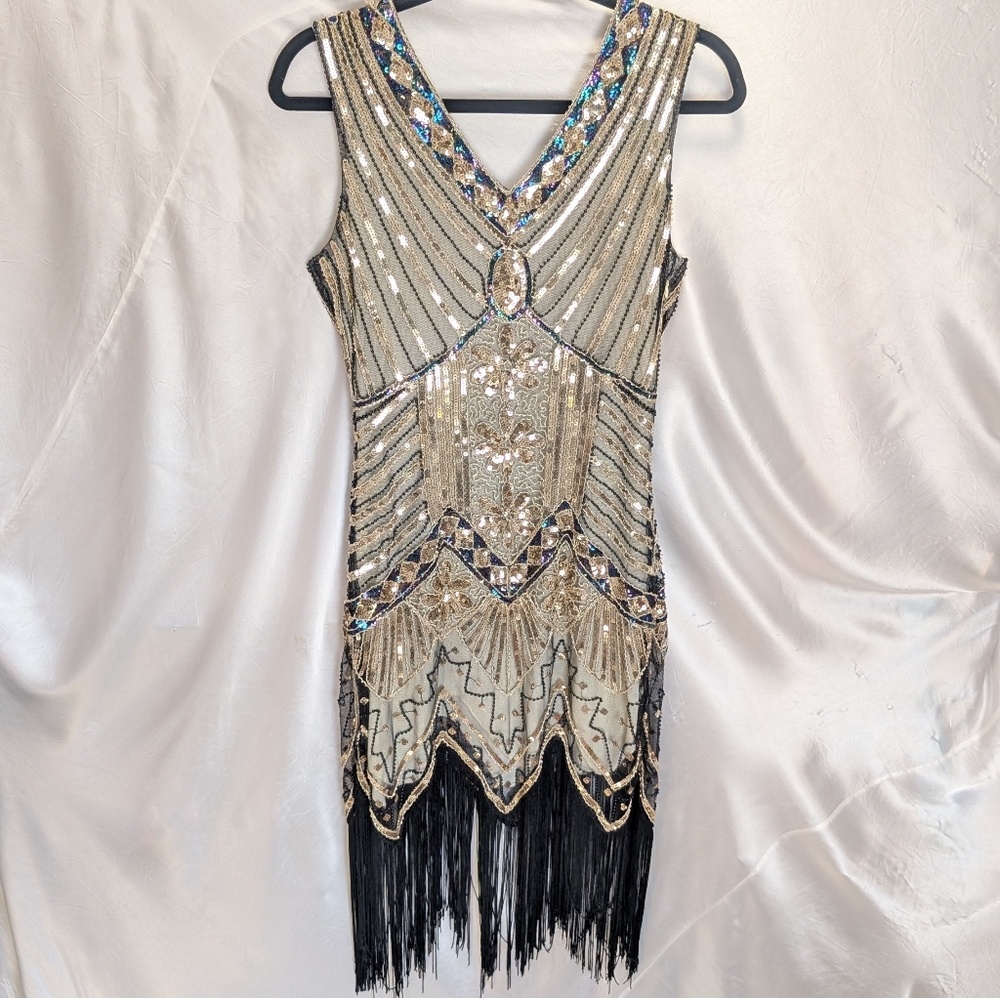 Metme Gold Sequin Beige Black V Cut Sleeveless Flapper 1920s Fringe Midi Dress S